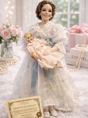 Ashton Drake Galleries Tender Touch Doll Vintage Porcelain Collector Doll w/ Box